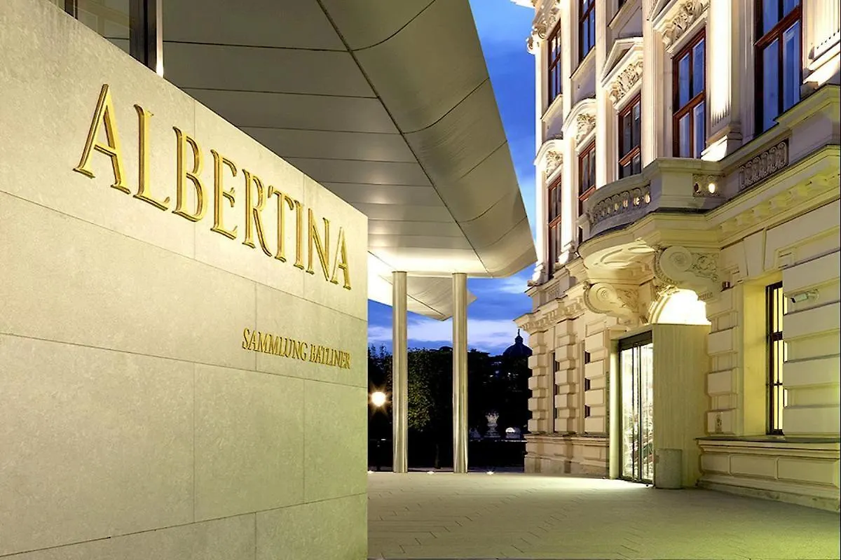 Close To Schoenbrunn Apartments - Contactless 24H Check-In Vienna