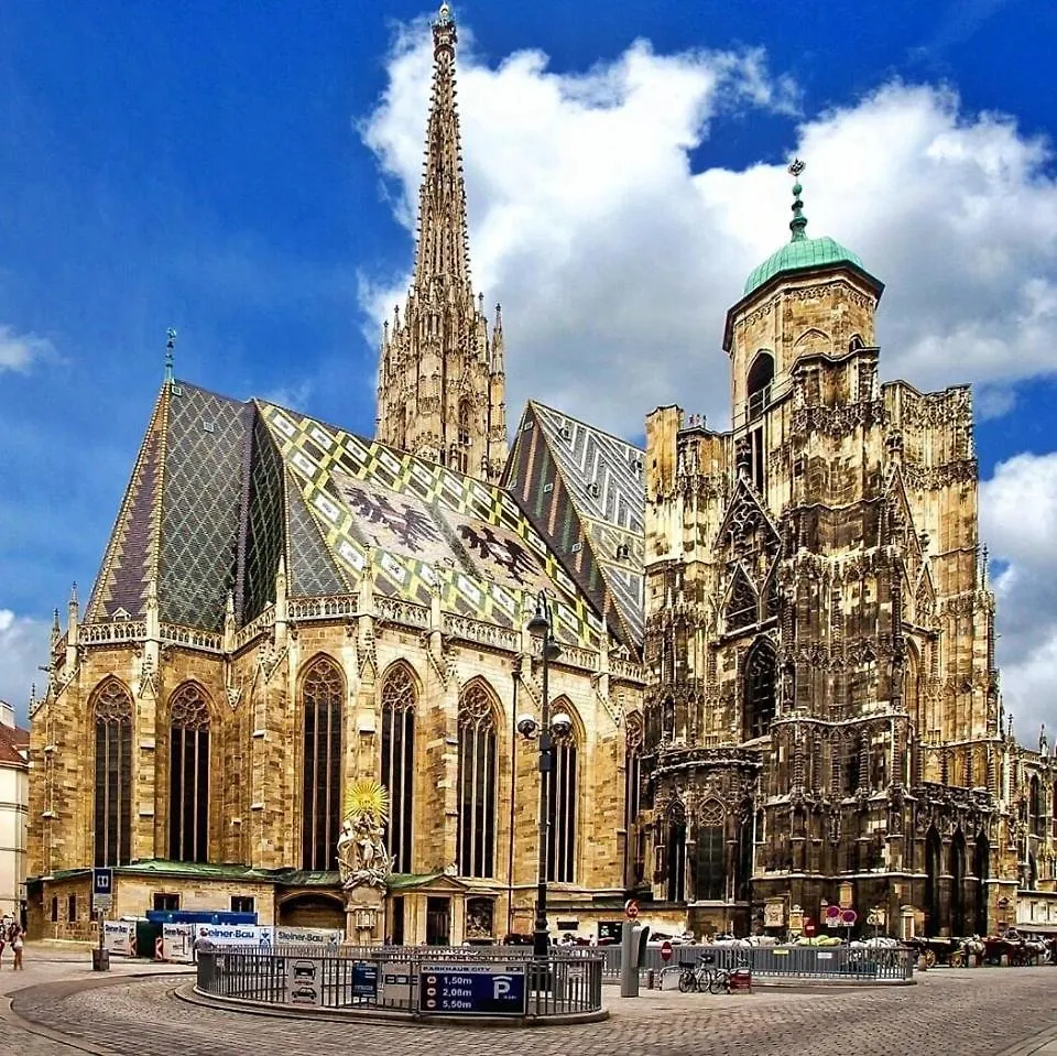 Close To Schoenbrunn Apartments - Contactless 24H Check-In Vienna